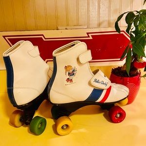 Vintage 1983 RAINBOW BRITE Hallmark Roller Derby Childrens Skates size 4 youth